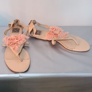 Pour La Victoir Floral Sandal